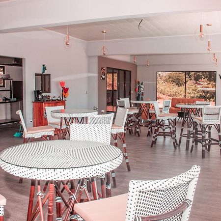 Hotel Margarita And Tour Operator Drakes Bay Buitenkant foto