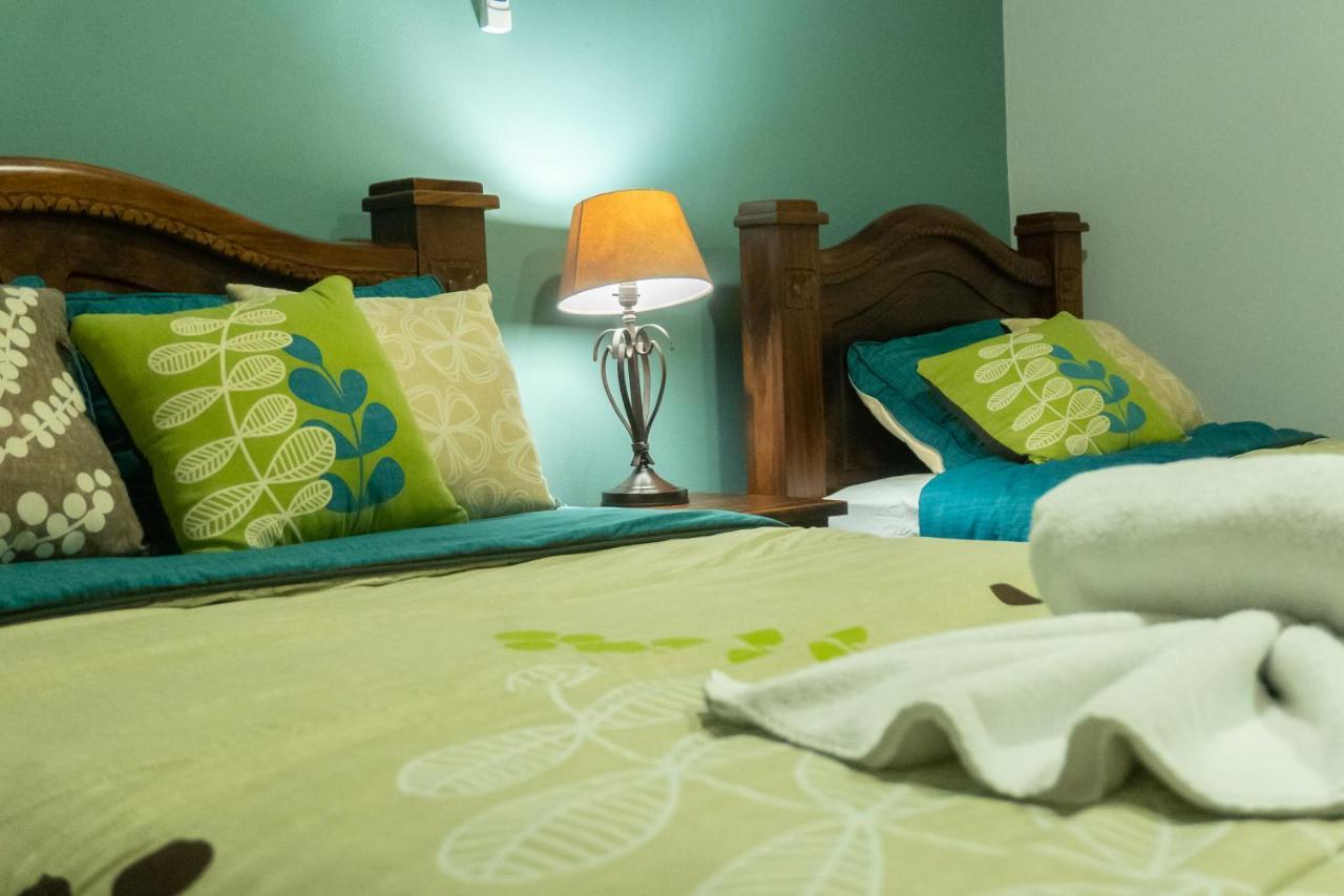 Hotel Margarita And Tour Operator Drakes Bay Buitenkant foto