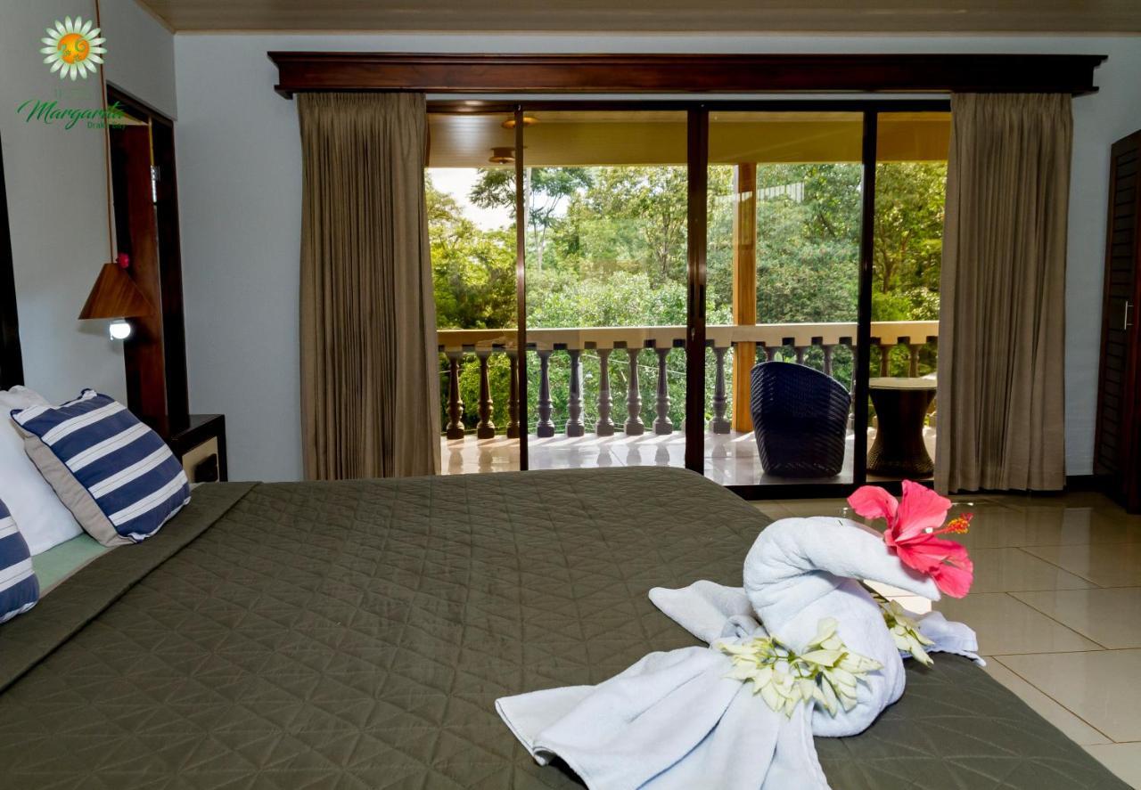 Hotel Margarita And Tour Operator Drakes Bay Buitenkant foto